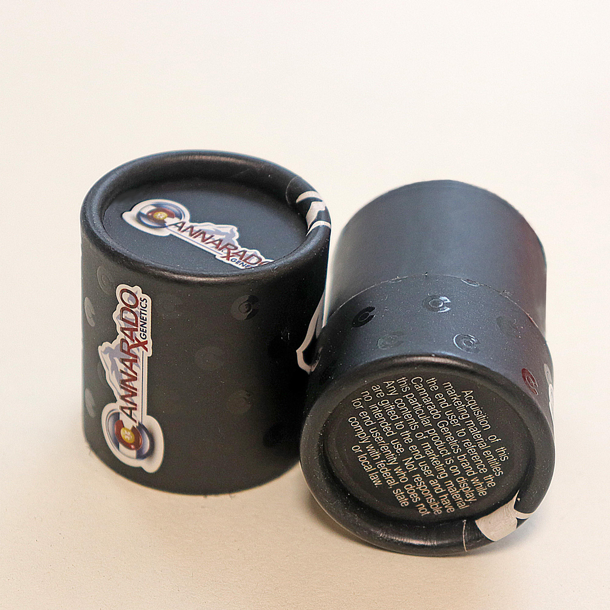 Изготовленные на заказ контейнеры для фундамента бумажного цилиндра с использованием бутылки с маслом EVA с упаковкой тубы из пенопластовой бумаги