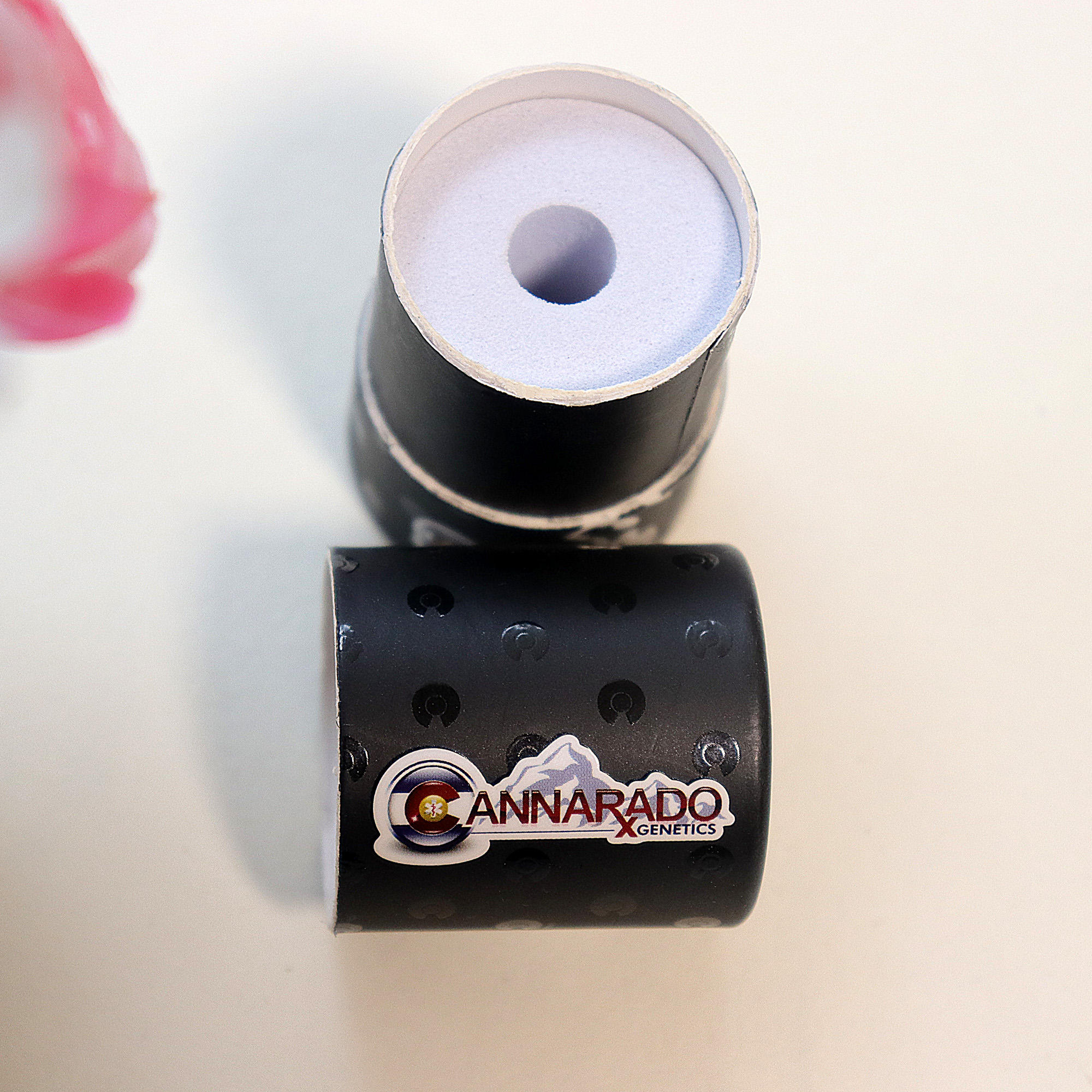 Горячая Распродажа, роскошная цилиндрическая коробка из крафт-бумаги, изготовленная по индивидуальному заказу для парфюмерной масляной свечи и эфирных масел, упаковка в бумажные тубы