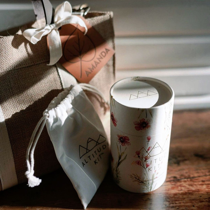 Коробка цилиндра из крафт-бумаги ручной работы, изготовленная по индивидуальному заказу для парфюмерных масляных свечей, эфирных масел, упаковочная бумажная трубка