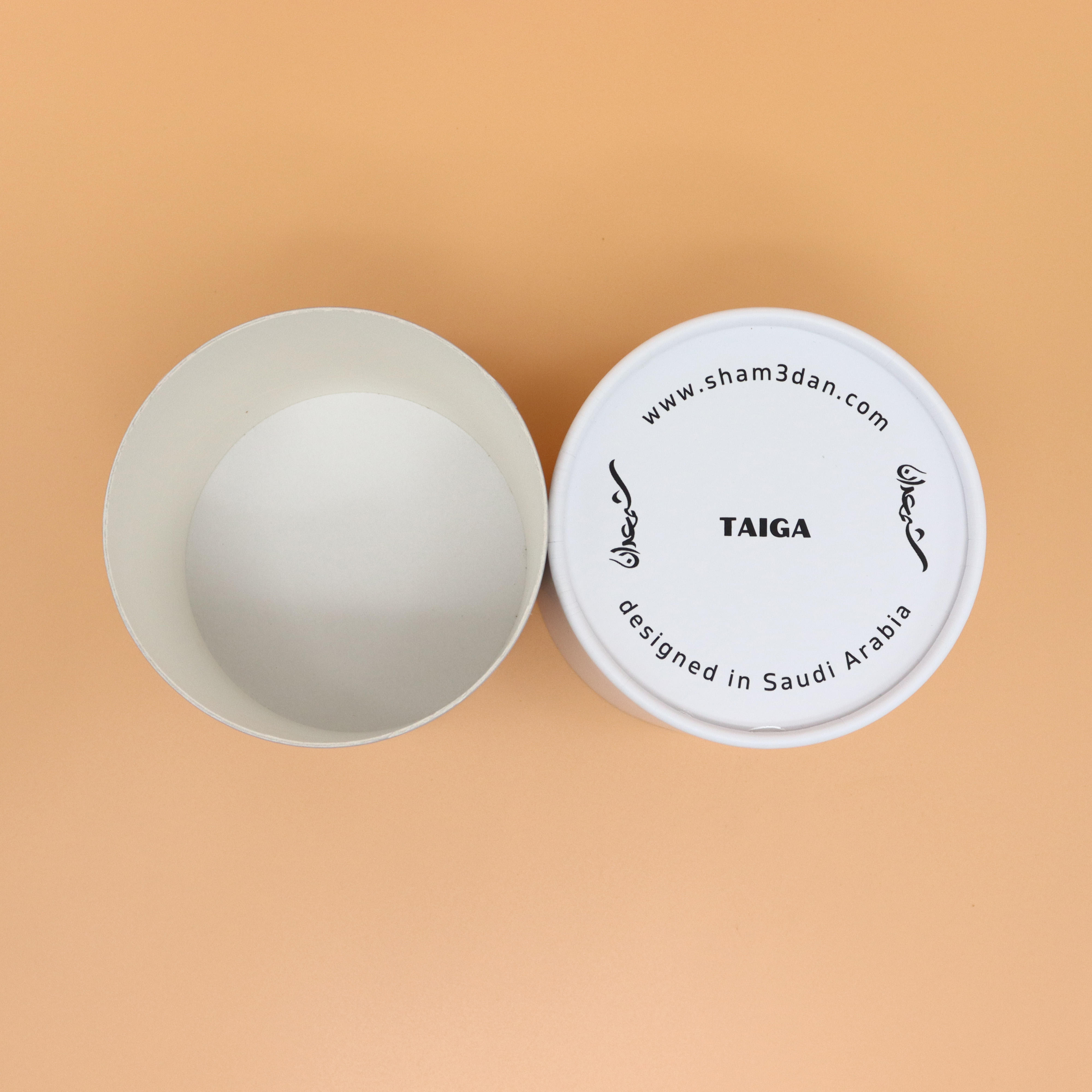 Экологичная упаковочная бумага с печатью на заказ. Цилиндрические коробки. Тубы для свечей. Контейнеры на заказ. Подарочные коробки. Упаковочные тубы.