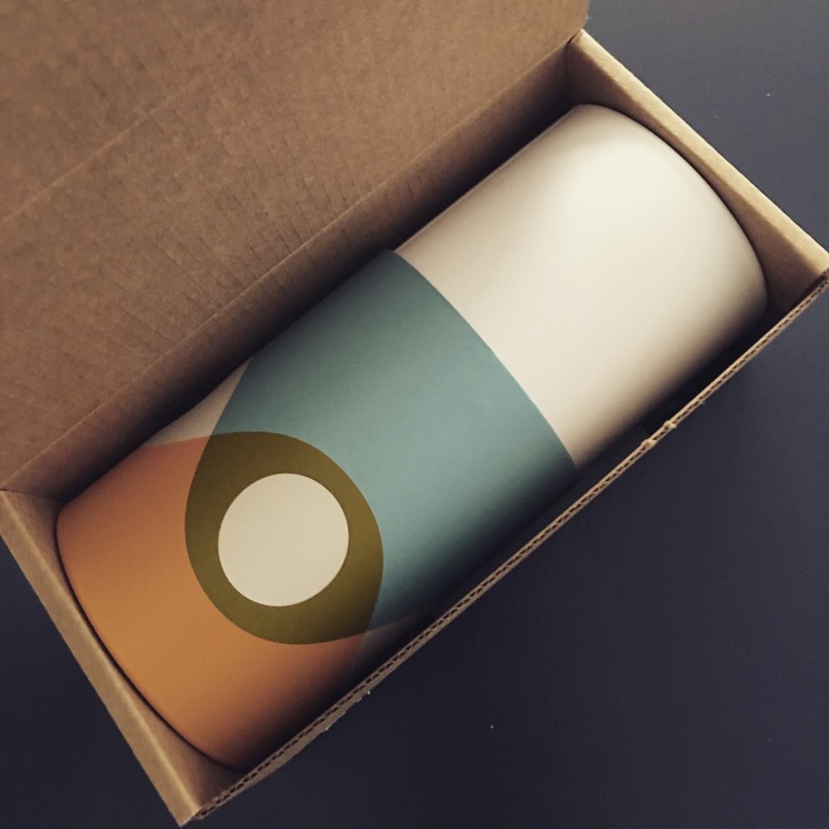 Роскошные бумажные очки на заказ, круглая упаковка для хранения, цилиндрическая коробка, упаковочная трубка для солнцезащитных очков из крафт-бумаги для очков